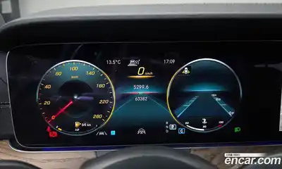 Mercedes-Benz E-Class 2023 2.0 Автомат в Москве № 371964, миниатюра 7