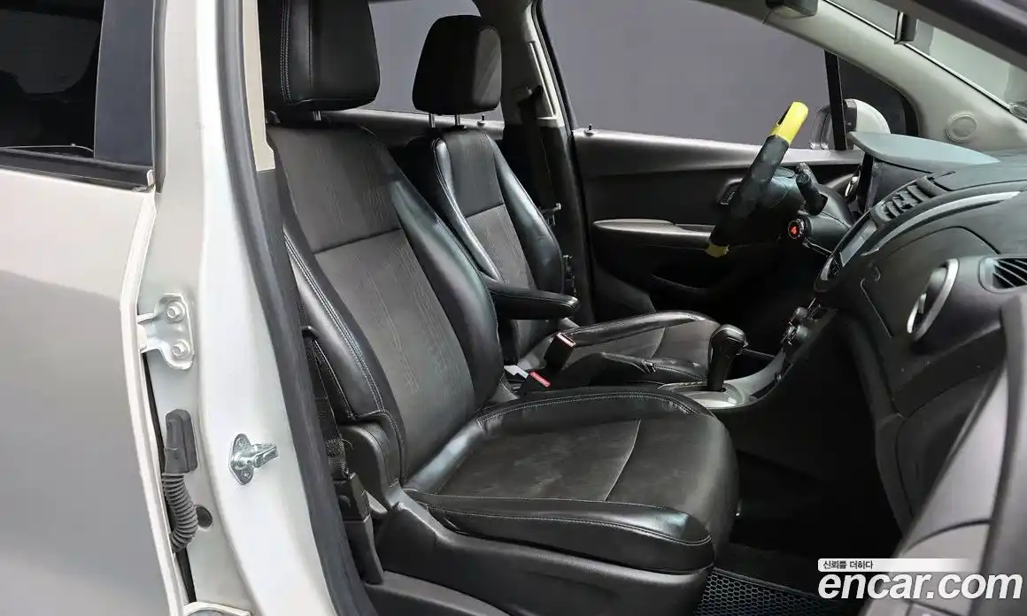 Chevrolet Trax 2014 1.4 Автомат в Москве № 37780, фото 16