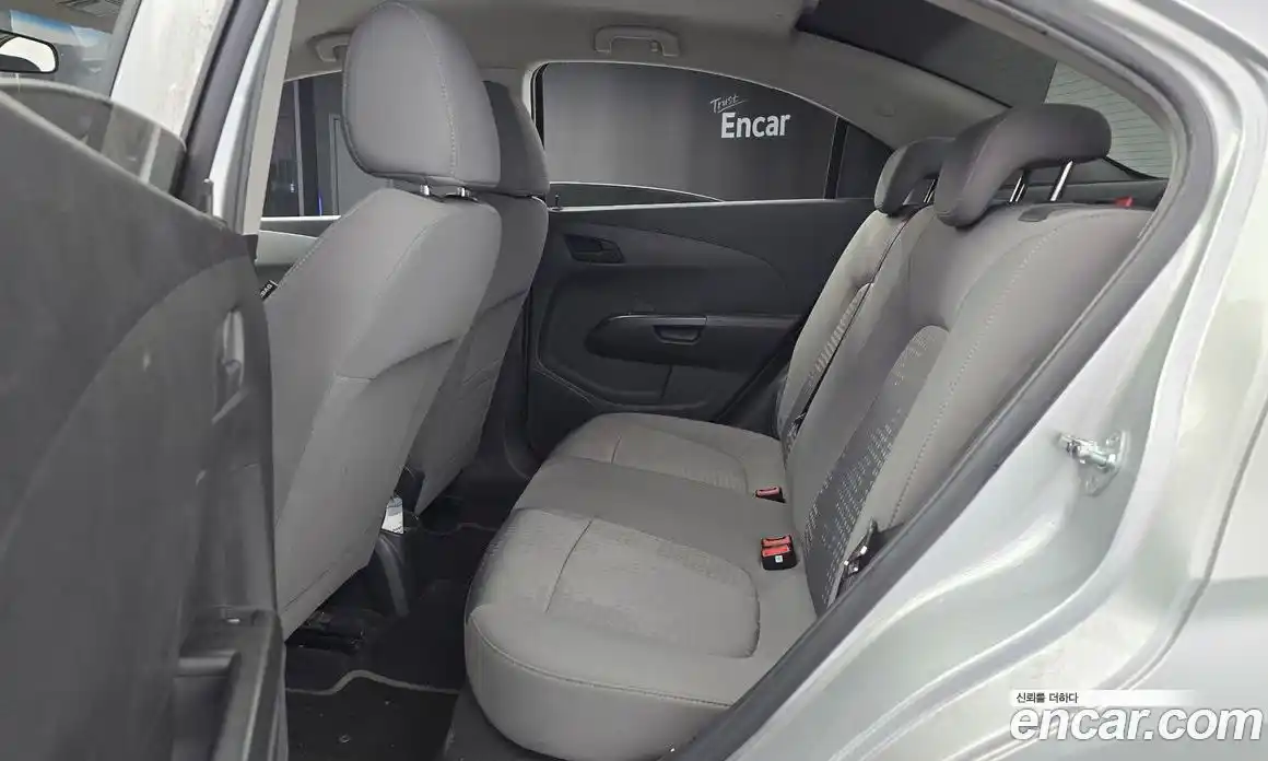 Chevrolet Aveo 2014 1.6 Автомат в Москве № 37787, фото 10