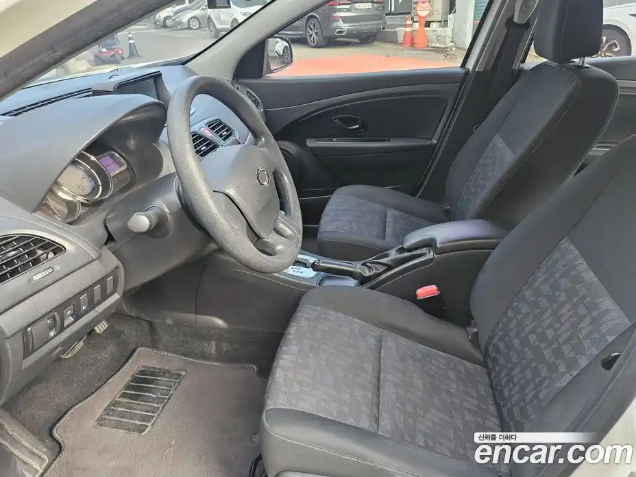 Renault SM3 2014 1.6 Вариатор в Москве № 383717, фото 13