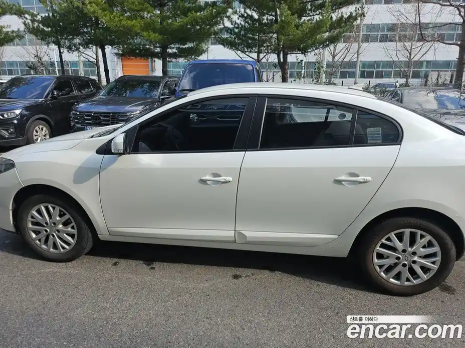 Renault SM3 2014 1.6 Вариатор в Москве № 383717, фото 7