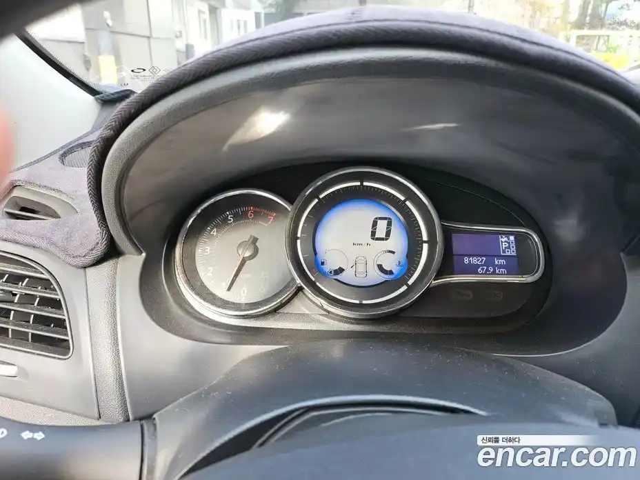 Renault SM3 2014 1.6 Вариатор в Москве № 383717, фото 9