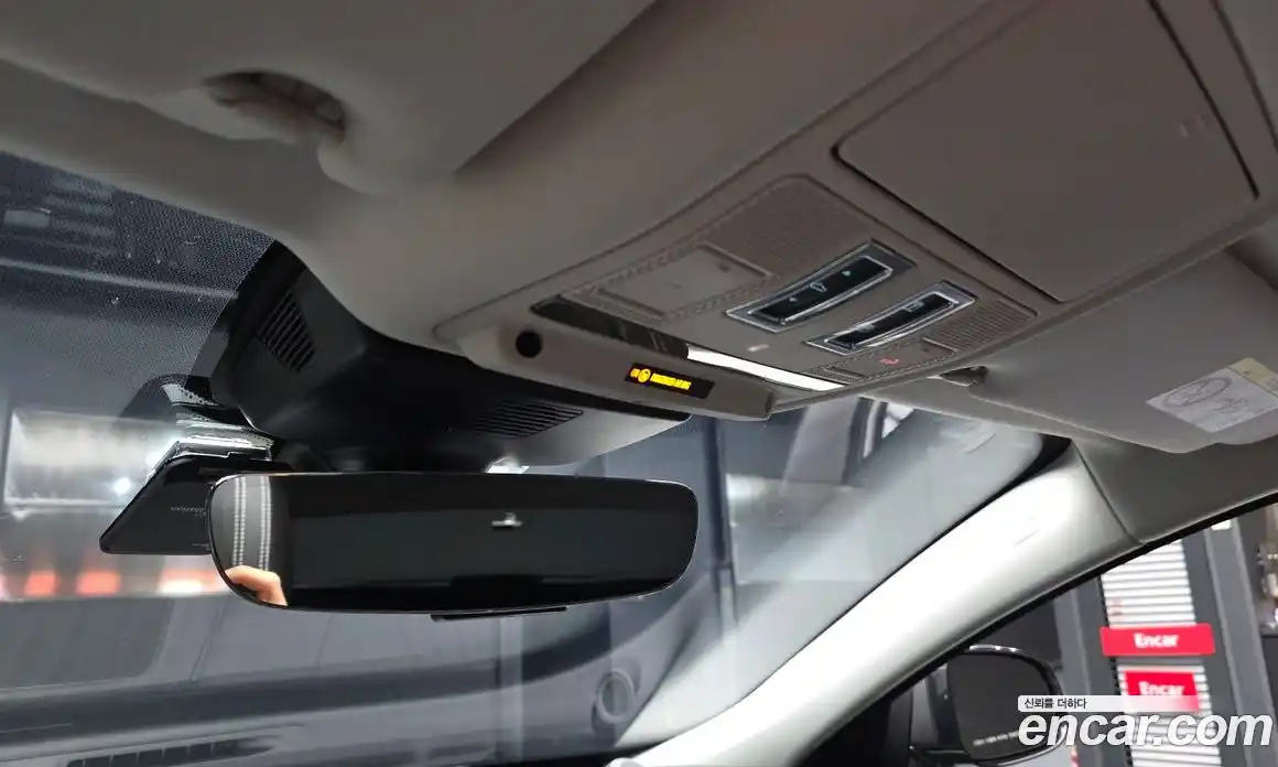 Jaguar XE 2019 2.0 Автомат в Москве № 385931, фото 17