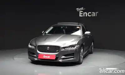 Jaguar XE 2019 2.0 Автомат в Москве № 385931, миниатюра 3