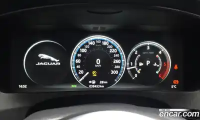 Jaguar XE 2019 2.0 Автомат в Москве № 385931, миниатюра 8