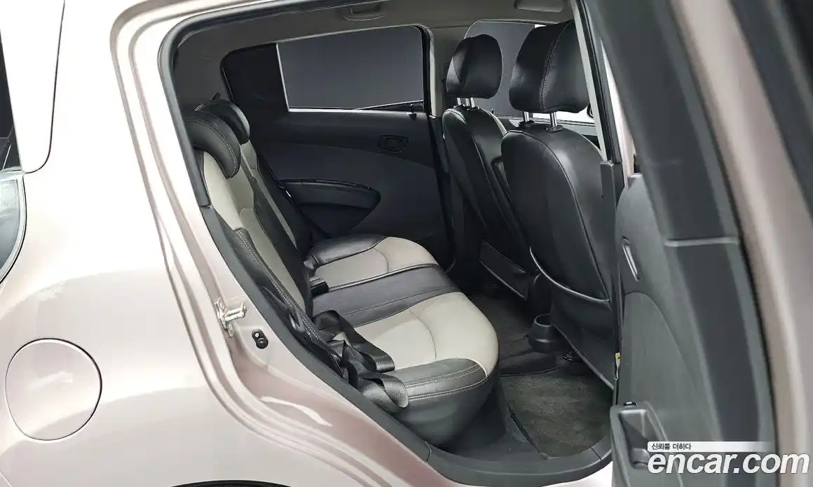 Chevrolet Spark 2012 1.0 Автомат в Москве № 40195, фото 11