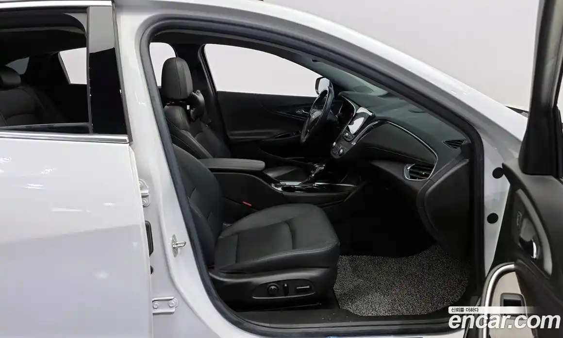 Chevrolet Malibu 2022 2.0 Автомат в Москве № 40476, фото 1