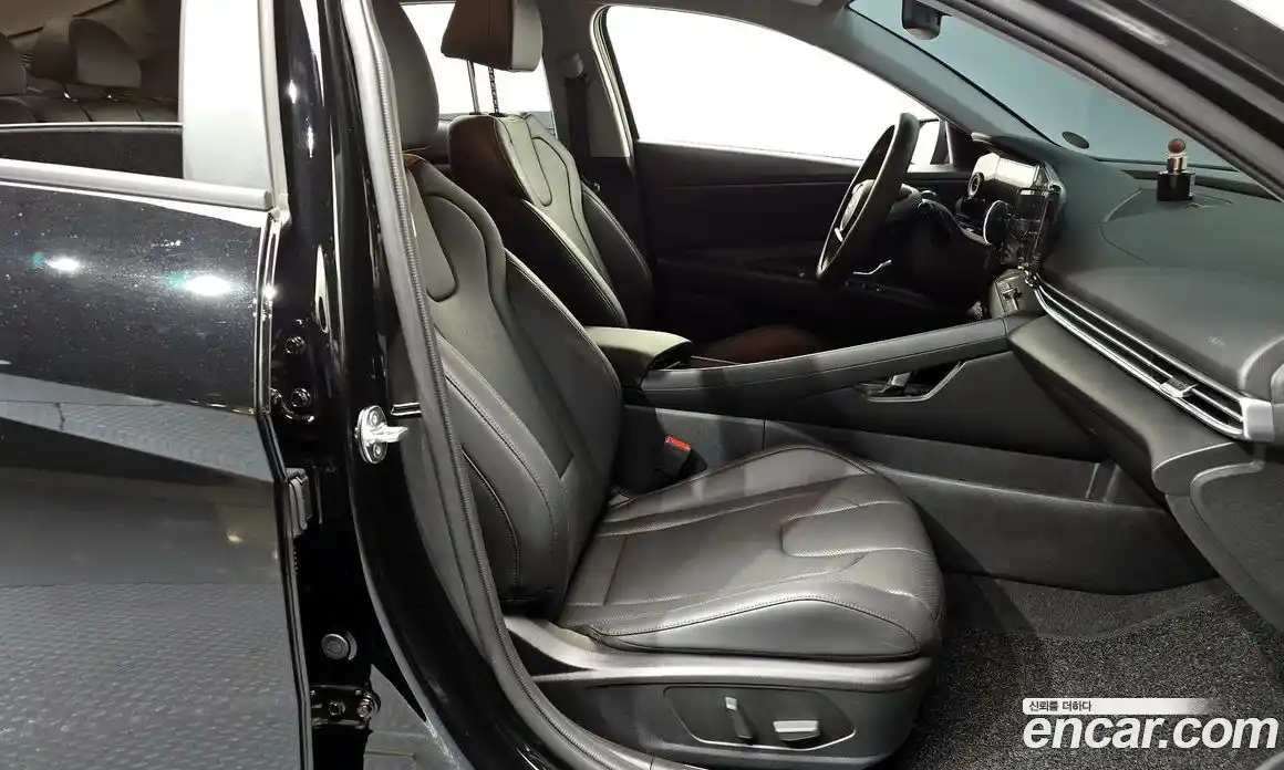 Hyundai Avante 2024 1.6 Автомат в Москве № 45888, фото 18