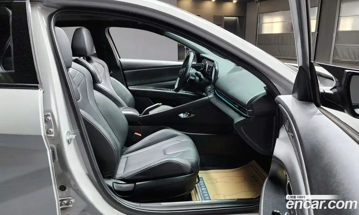 Hyundai Avante 2022 2.0 Автомат в Москве № 48059, фото 15