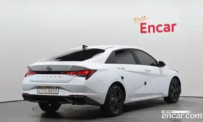 Hyundai Avante 2023 1.6 Автомат в Москве № 5360, миниатюра 2