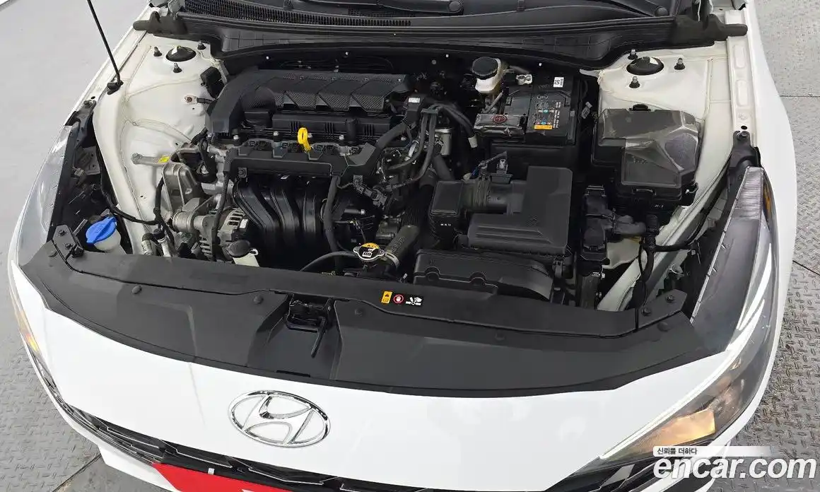 Hyundai Avante 2023 1.6 Автомат в Москве № 5360, фото 6