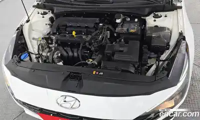 Hyundai Avante 2023 1.6 Автомат в Москве № 5360, миниатюра 6