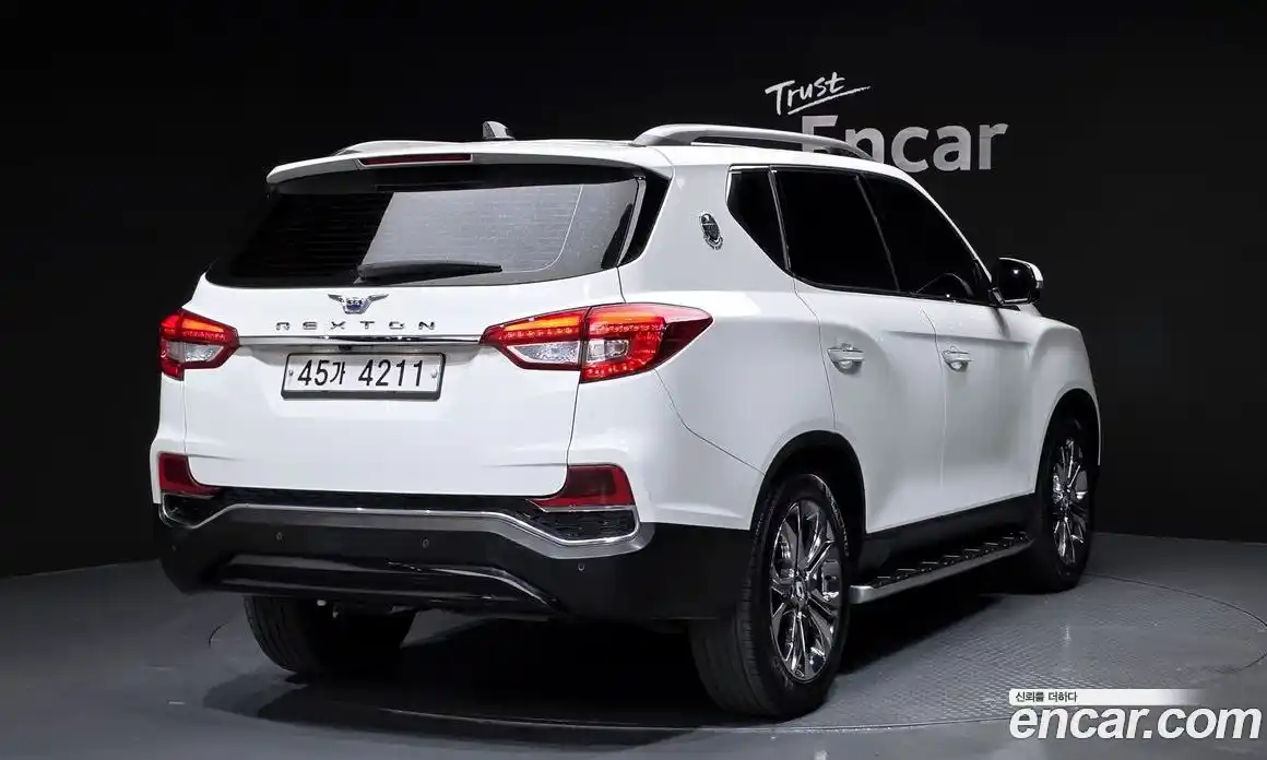 SsangYong Rexton 2019 2.2 Автомат в Москве № 86648, фото 4