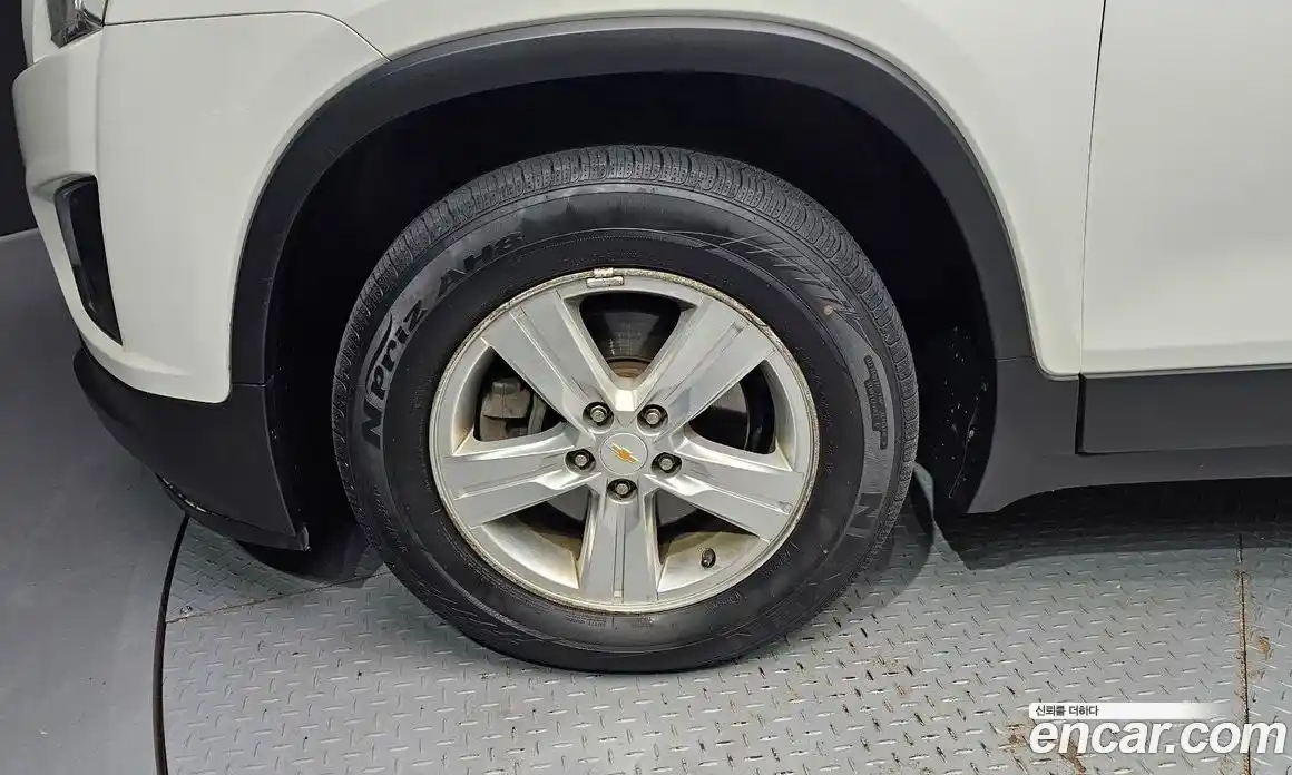 Chevrolet Trax 2015 1.4 Автомат в Москве № 94074, фото 18