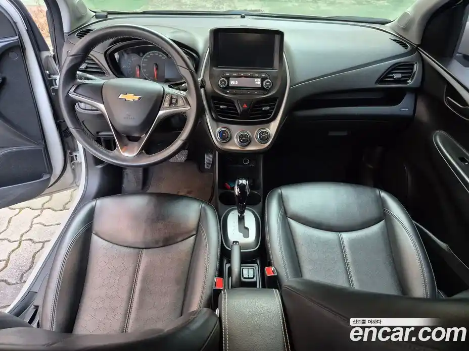 Chevrolet Spark 2017 1.0 Автомат в Москве № 96752, фото 11