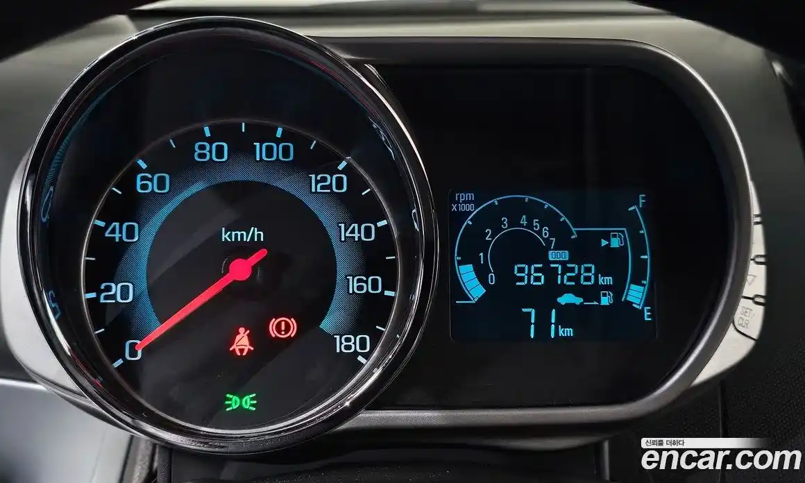 Chevrolet Spark 2014 1.0 Автомат в Москве № 96891, фото 5