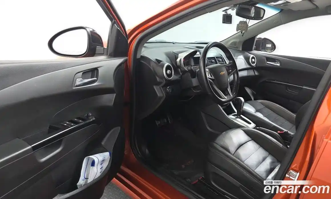 Chevrolet Aveo 2015 1.4 Автомат в Москве № 103830, фото 11