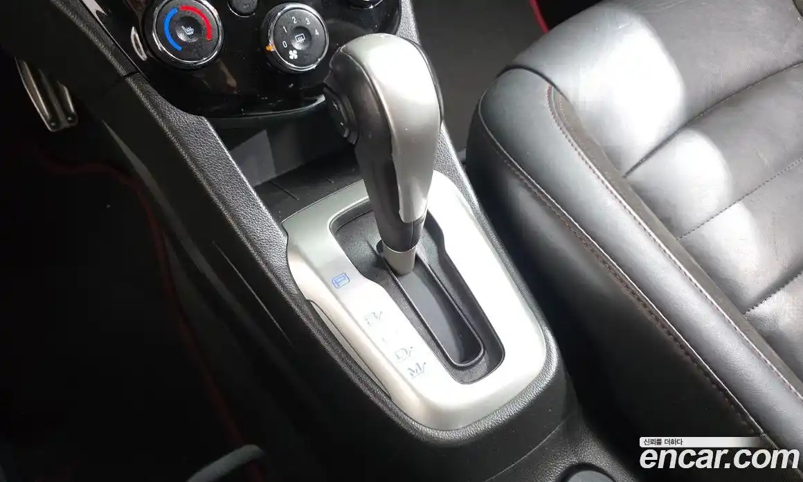 Chevrolet Aveo 2015 1.4 Автомат в Москве № 103830, фото 9