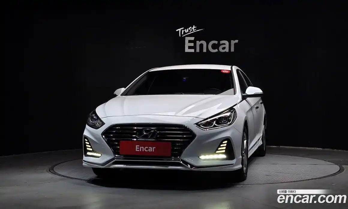 Hyundai Sonata 2019 2.0 Автомат в Москве № 10517, фото 1