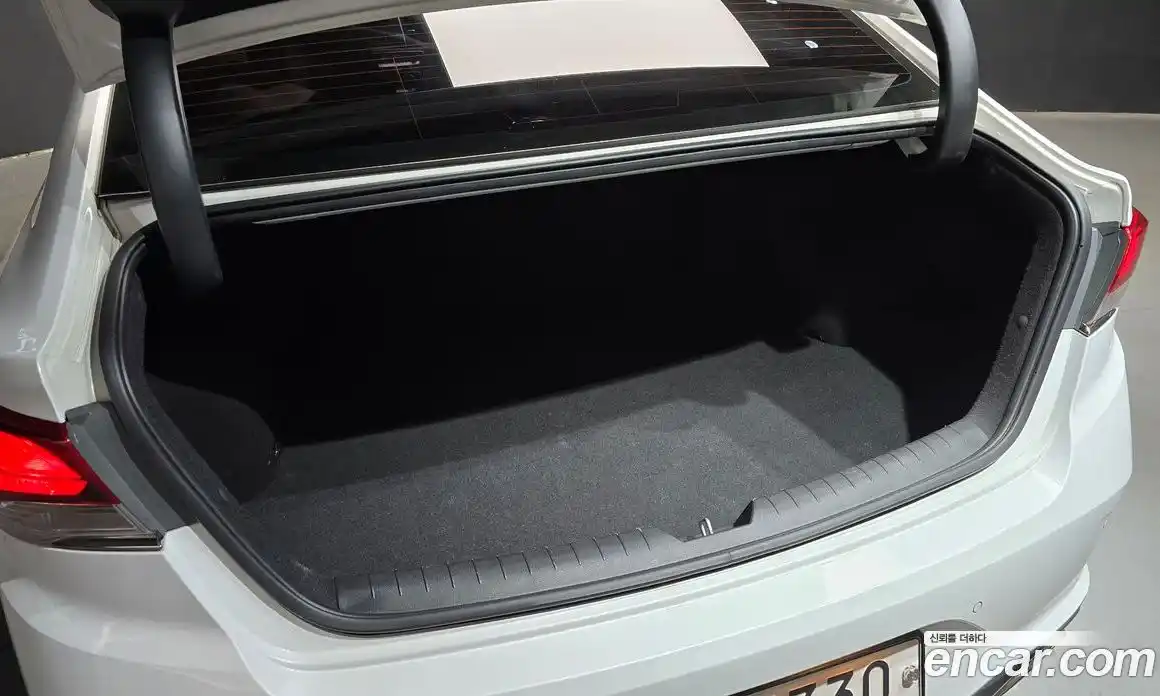 Hyundai Sonata 2019 2.0 Автомат в Москве № 10517, фото 16