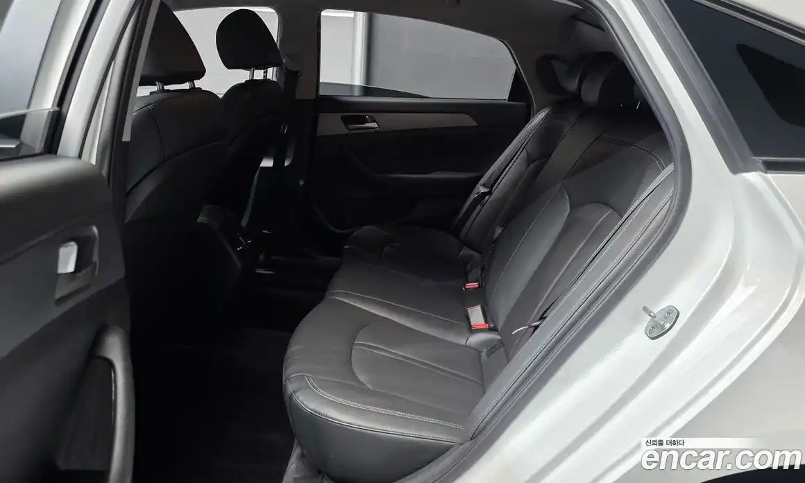 Hyundai Sonata 2019 2.0 Автомат в Москве № 10517, фото 3