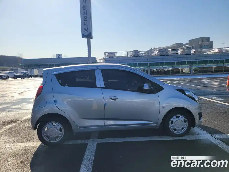 Chevrolet Spark 2014 1.0 Автомат в Москве № 105226, фото 4
