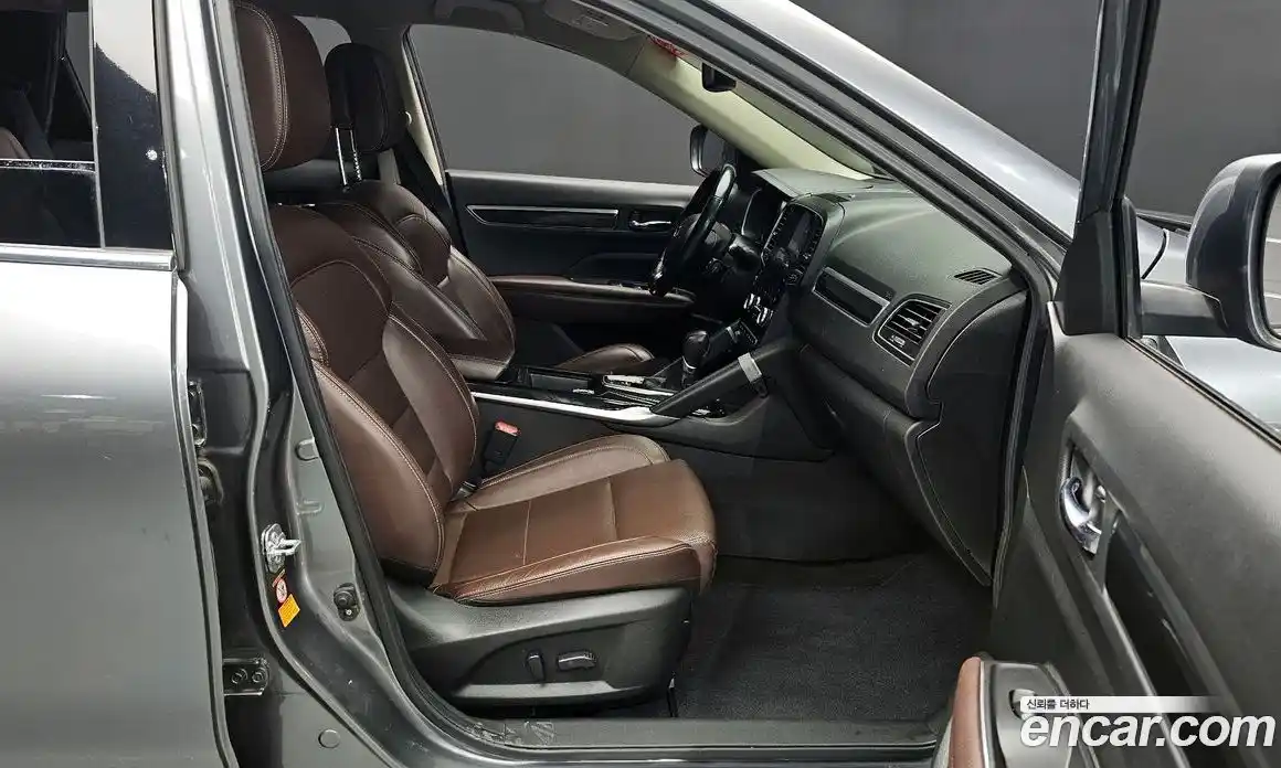 Renault QM6 2017 2.0 Автомат в Москве № 106609, фото 11