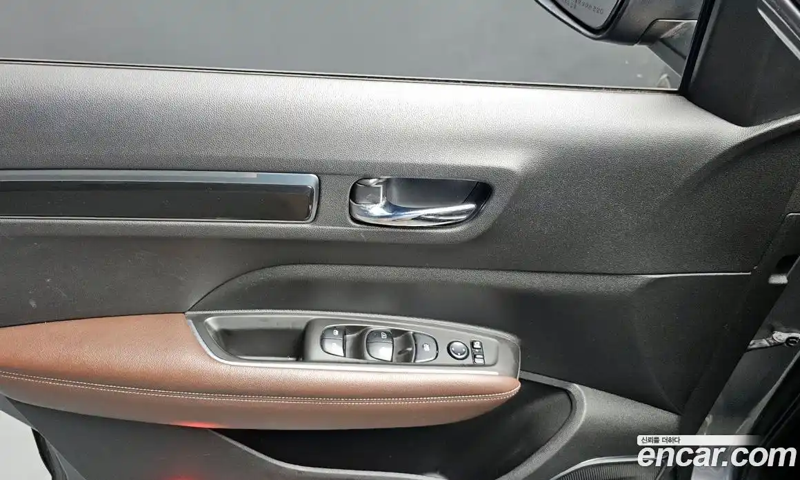 Renault QM6 2017 2.0 Автомат в Москве № 106609, фото 17