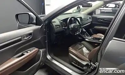 Renault QM6 2017 2.0 Автомат в Москве № 106609, миниатюра 10