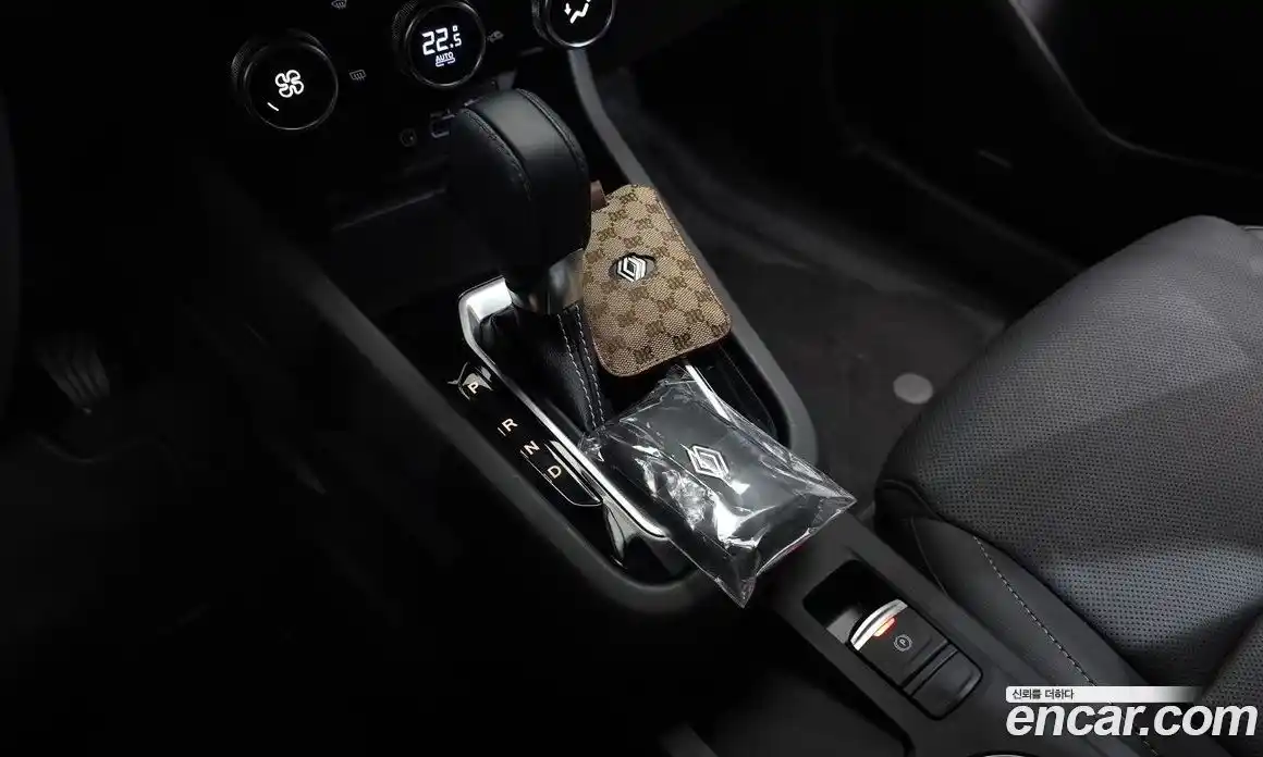 Renault Arkana 2025 1.6 Автомат в Москве № 107125, фото 15