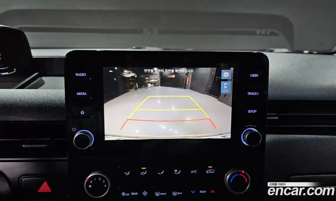 Hyundai Staria 2023 3.5 Автомат в Москве № 107672, фото 4