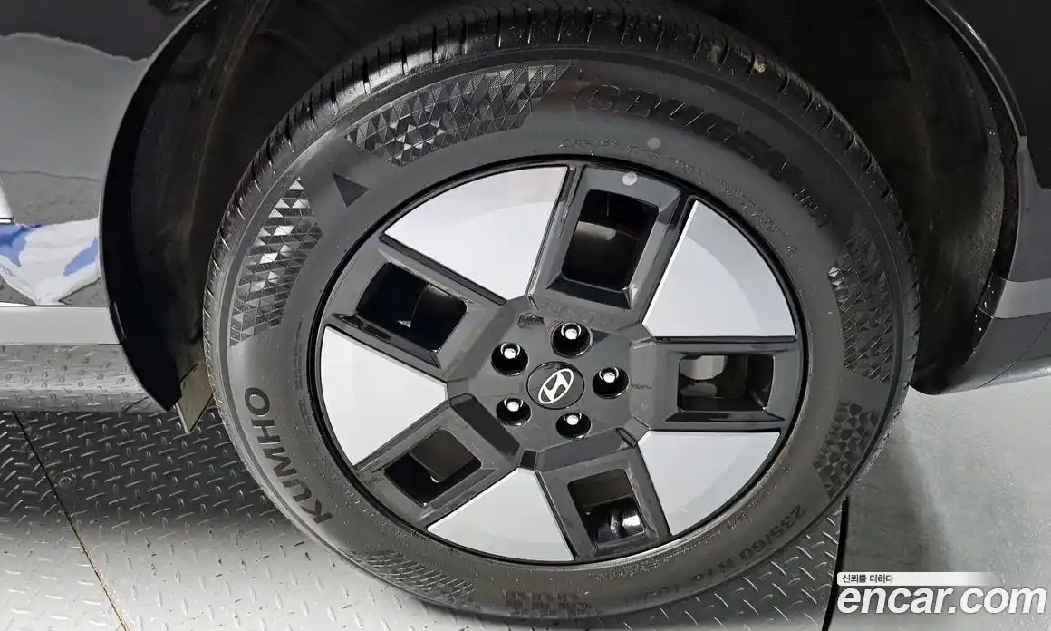 Hyundai Santa Fe 2024 1.6 Автомат в Москве № 108241, фото 1