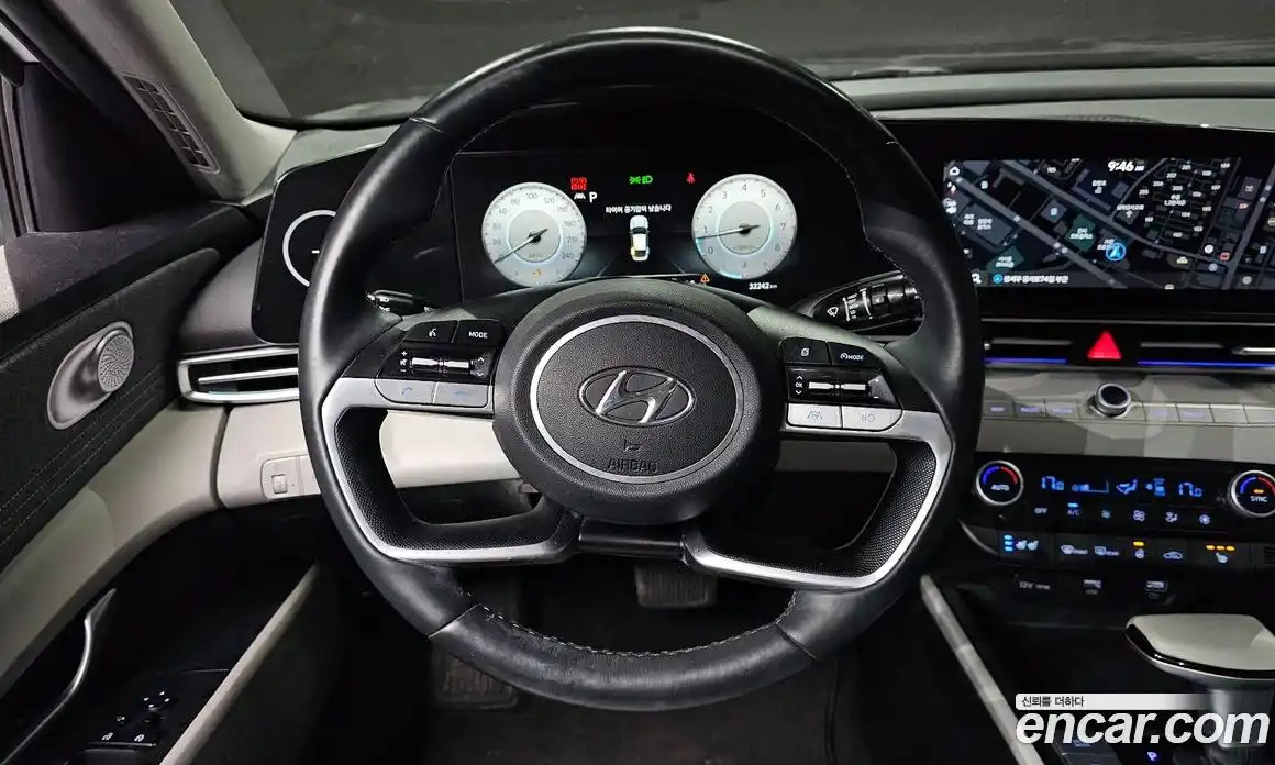 Hyundai Avante 2022 1.6 Автомат в Москве № 110965, фото 5