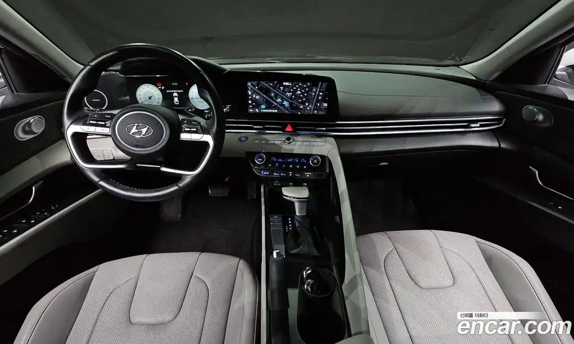 Hyundai Avante 2022 1.6 Автомат в Москве № 110965, фото 8