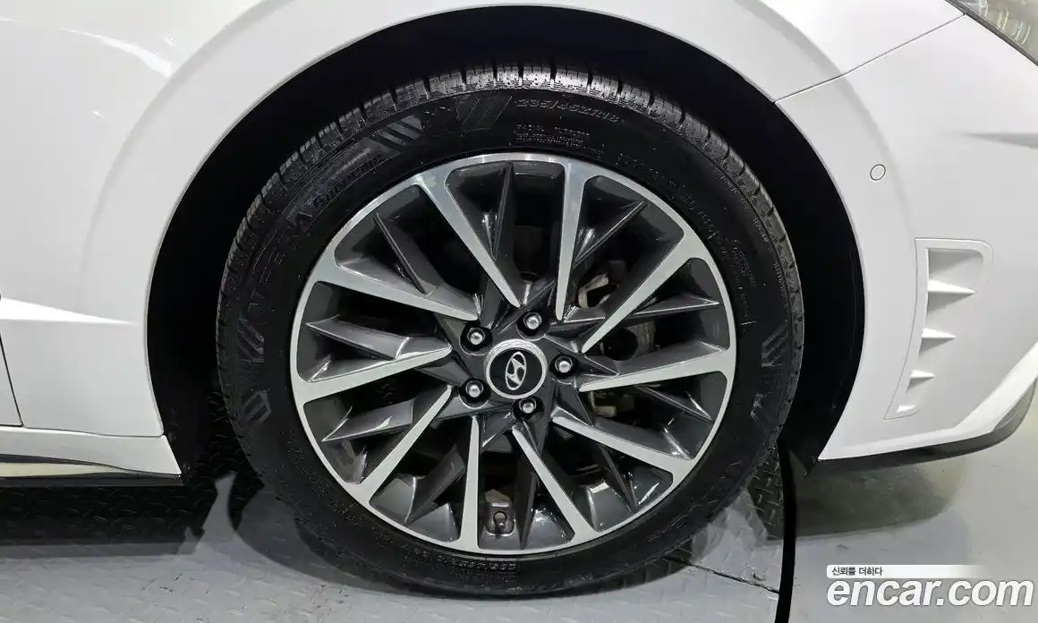 Hyundai Sonata 2020 1.6 Автомат в Москве № 111496, фото 9