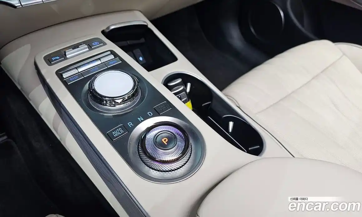 Genesis GV70 2023 2.5 Автомат в Москве № 118477, фото 13