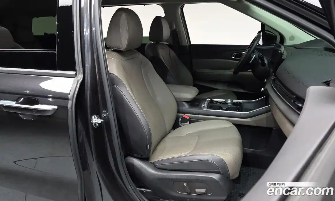 Kia Canival 2025 3.5 Автомат в Москве № 120233, фото 6