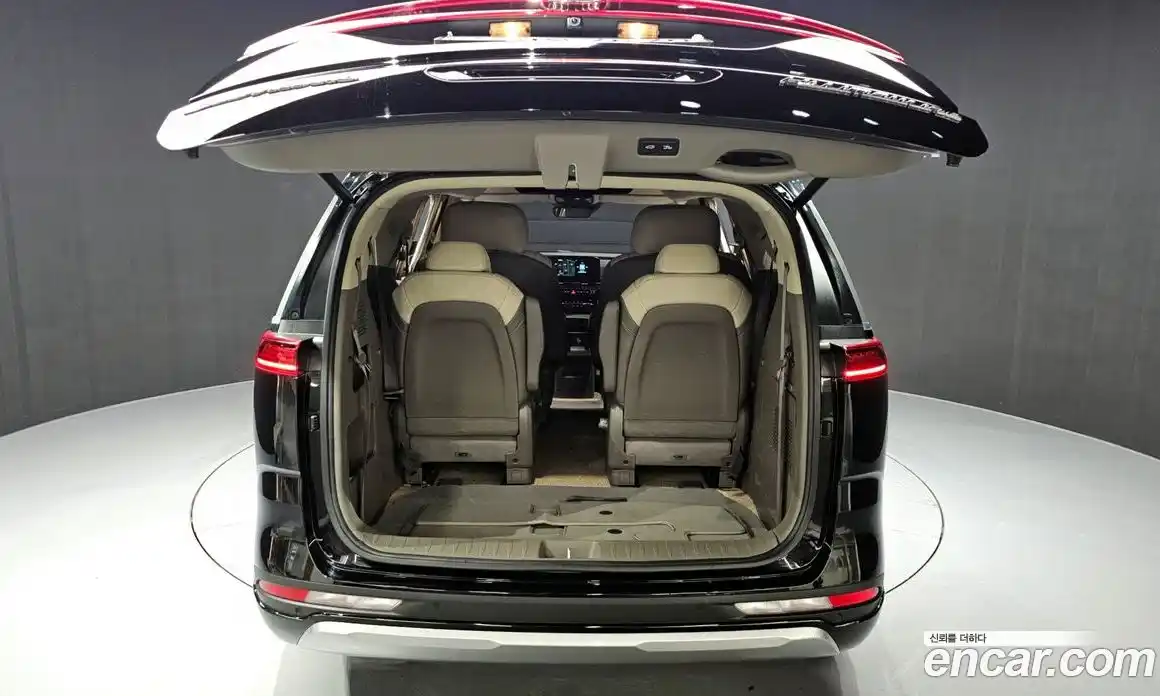 Kia Canival 2021 3.5 Автомат в Москве № 121522, фото 18