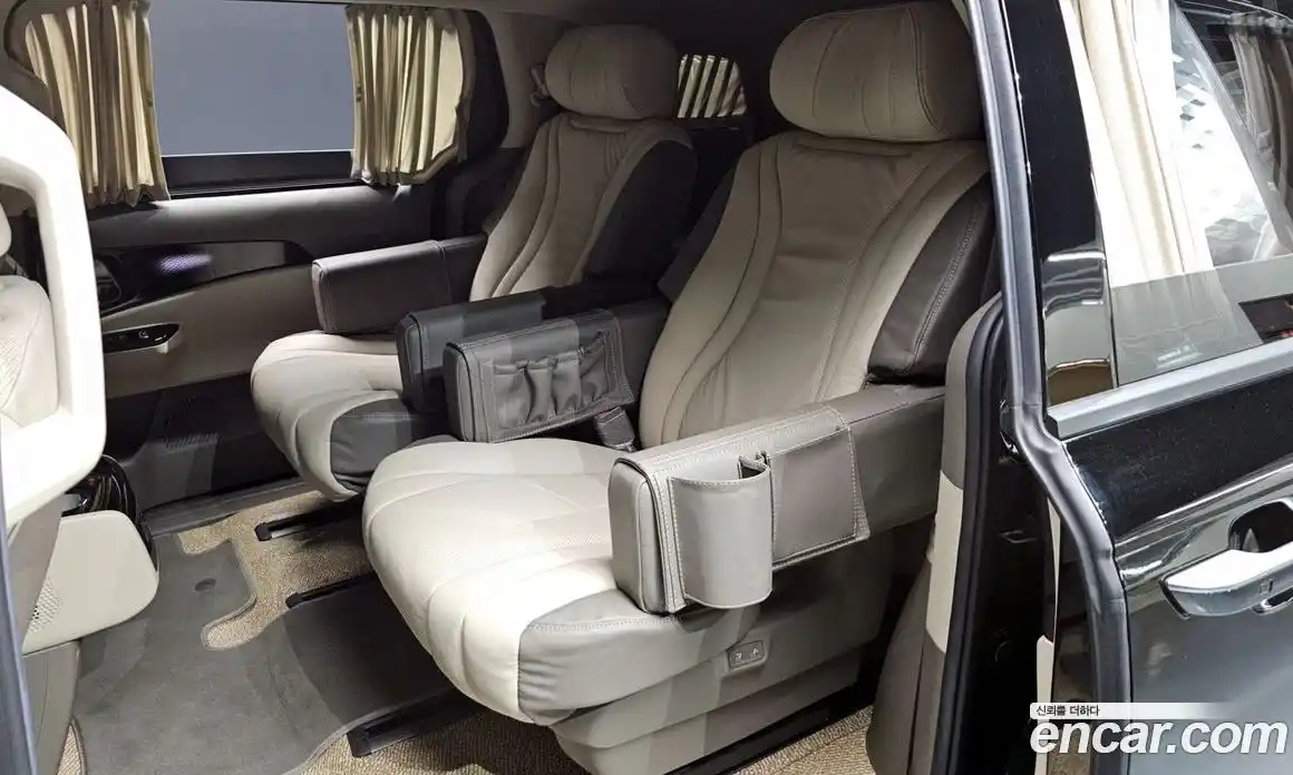 Kia Canival 2021 3.5 Автомат в Москве № 121522, фото 4