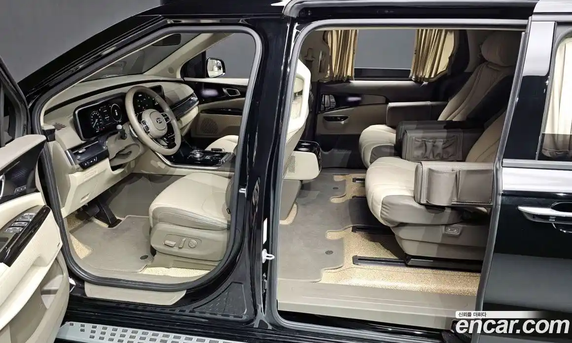 Kia Canival 2021 3.5 Автомат в Москве № 121522, фото 7