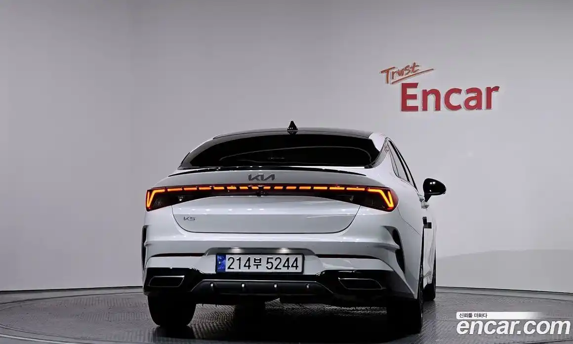 Kia K5 2023 1.6 Автомат в Москве № 121945, фото 1