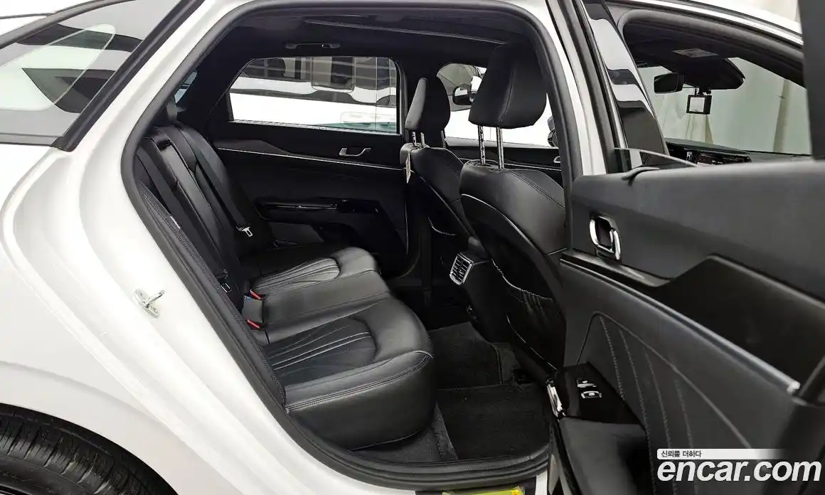 Kia K5 2023 1.6 Автомат в Москве № 121945, фото 11