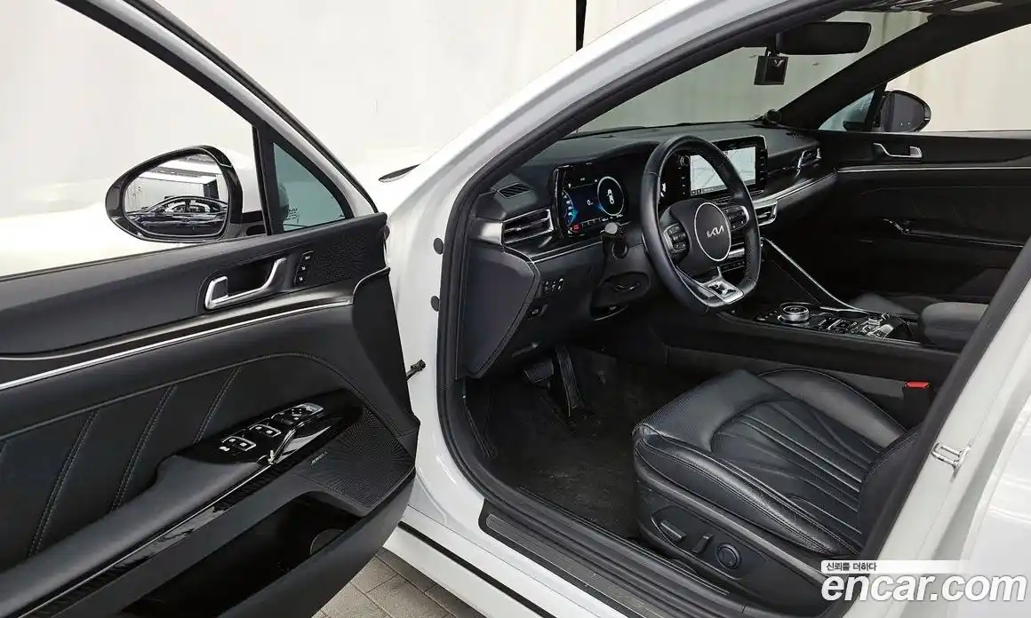 Kia K5 2023 1.6 Автомат в Москве № 121945, фото 5