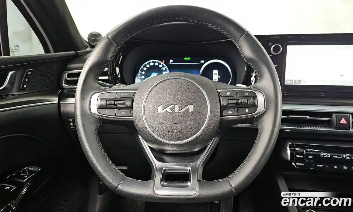 Kia K5 2023 1.6 Автомат в Москве № 121945, фото 10