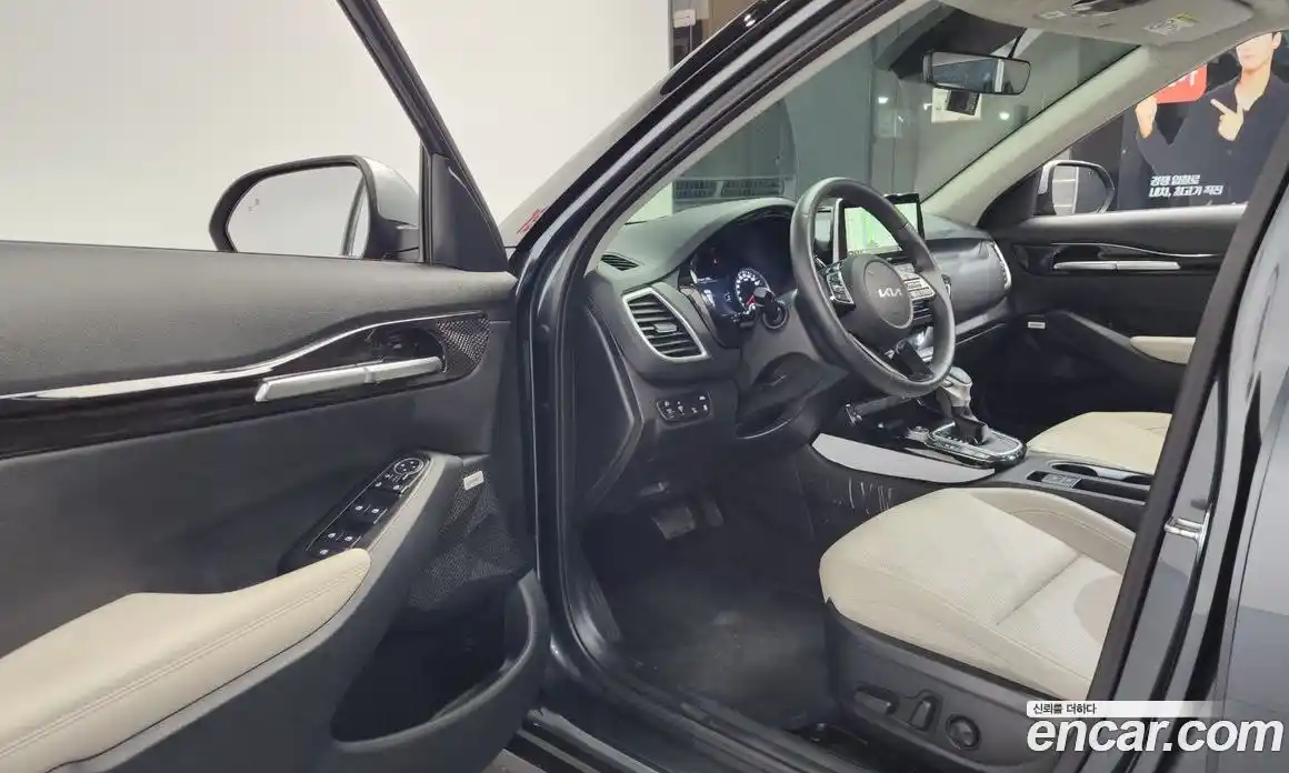 Kia Seltos 2022 1.6 Автомат в Москве № 122275, фото 5