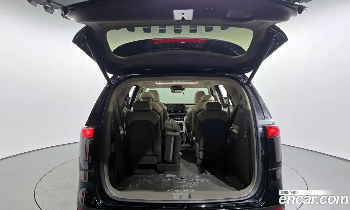 Kia Canival 2021 3.5 Автомат в Москве № 123059, фото 14