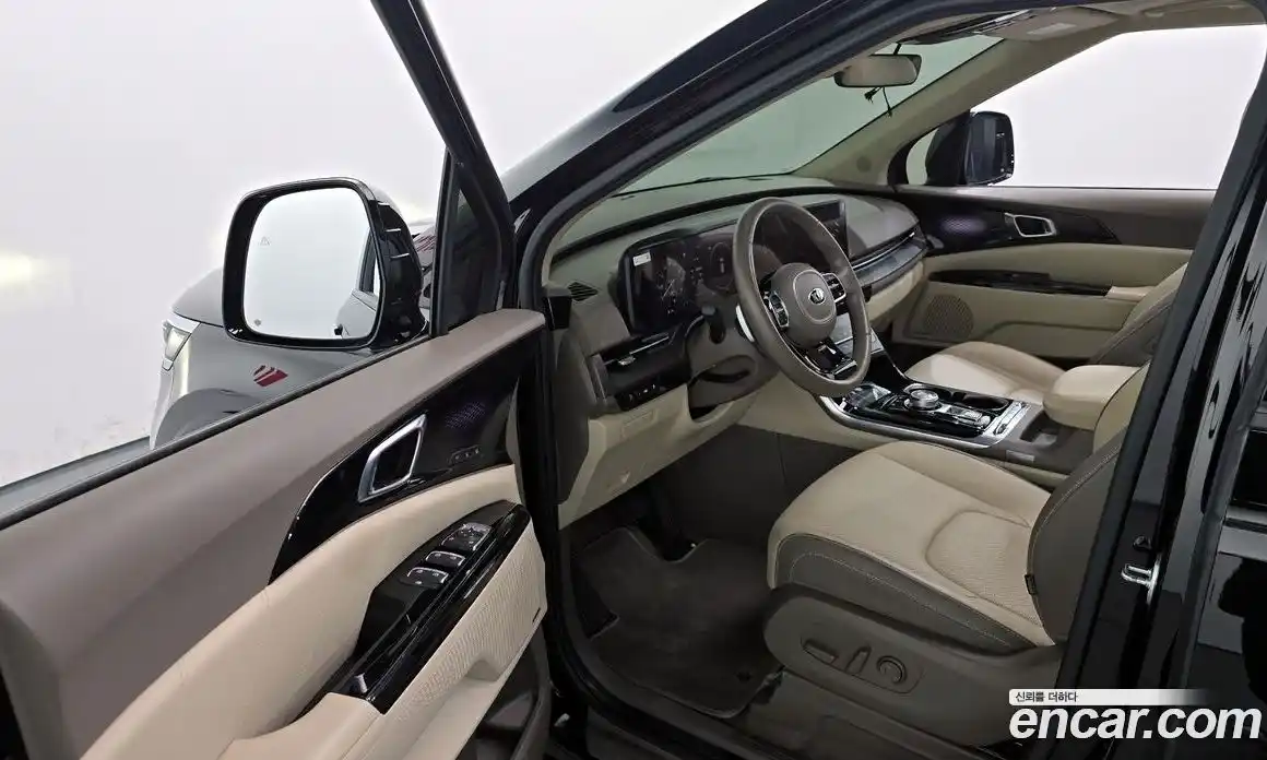 Kia Canival 2021 3.5 Автомат в Москве № 123059, фото 20