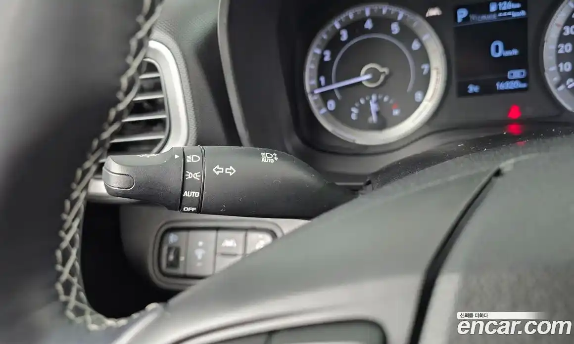 Hyundai Venue 2022 1.6 Автомат в Москве № 123729, фото 13