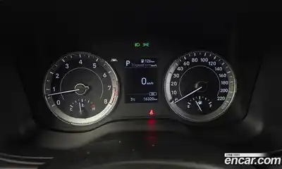 Hyundai Venue 2022 1.6 Автомат в Москве № 123729, миниатюра 2