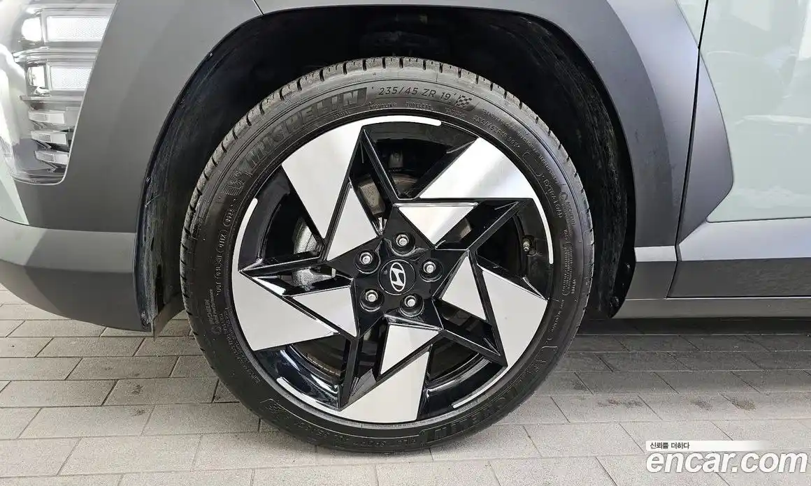 Hyundai Kona 2023 1.6 Автомат в Москве № 124860, фото 5